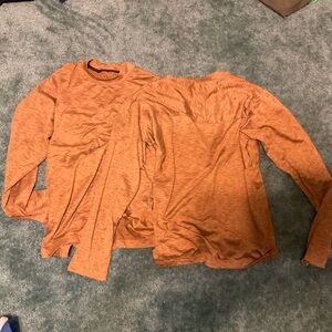 Brown Vrst Long Sleeve Shirt
Both Size small
Bundle of 2